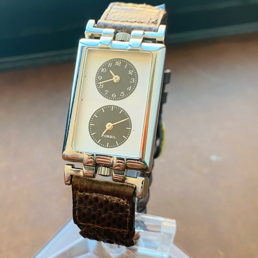 1995 ART DECO FOSSIL WATCH EC-8604